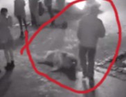 Videón, ahogy utcán vonszol egy kutyát a brutális váci állatkínzó